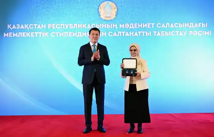 Награды Бауыржану Момышулы вручены в Алматы