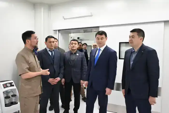 Дархан Сатыбалды ознакомился с ходом модернизации медицинских учреждений Алматы (5)