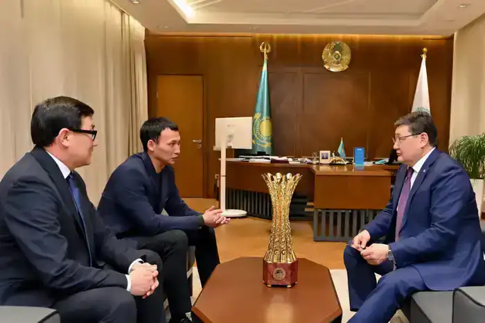 Встреча акима области с генеральным директором ФК «Семей» в контексте международного развития футзала