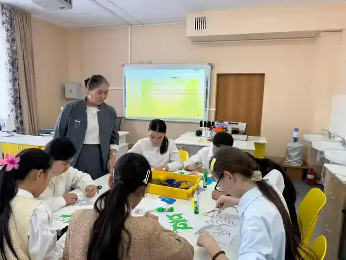 Будущее начинается с чистоты: специалисты МРЦ Карагандинской области прочитали эколекцию для школьников (7)