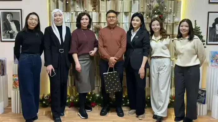 Обсуждение проблем чтения и книжных фондов в сельских регионах на BookTalk в Караганде