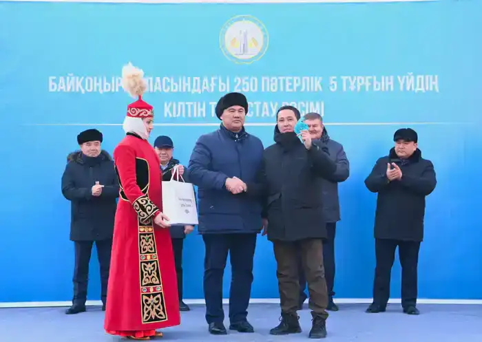 5 жилых домов на 250 квартир получили жители города Байконур (10)