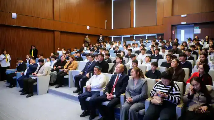 Совет отцов Астаны провёл открытый диалог со школьниками в рамках программы «Адал азамат» (9)