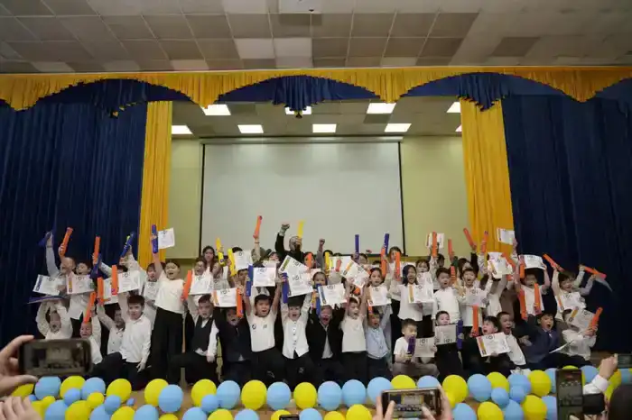 Церемонию вручения поясов юным каратистам провели в столичной школе (6)