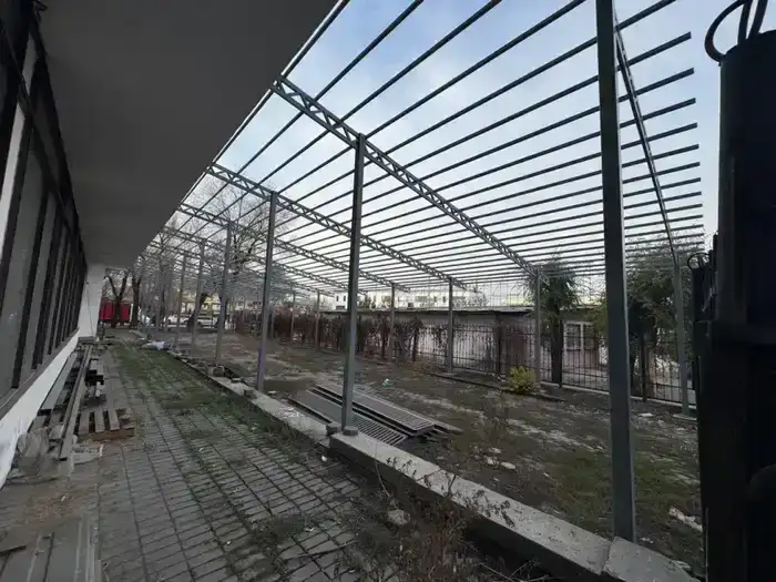 В Алматы снесли очередное незаконное сооружение (5)