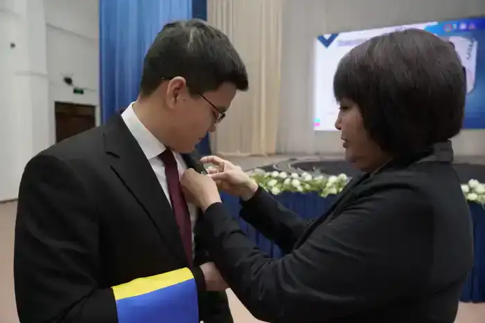 В Астане открыли «Клуб будущих прокуроров» для школьников (6)