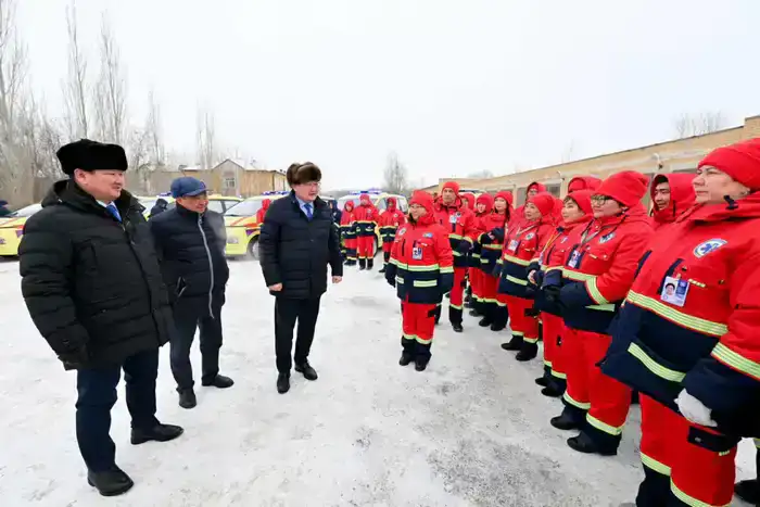 Станция скорой медицинской помощи города Семей получила новые санитарные автомобили (10)