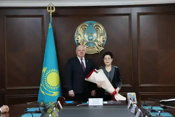 В Высшем Судебном Совете поздравили Баймолдину Зауреш Хамитовну с 70-летним юбилеем (3)