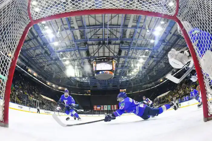 Хоккейная команда «Торпедо» вышла в финал (3)