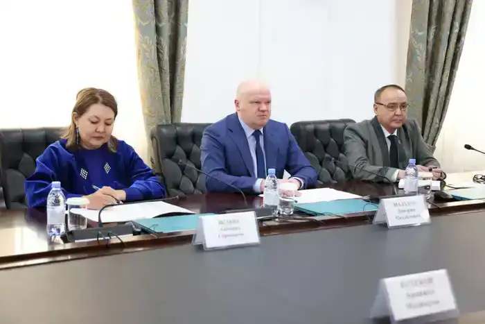 Рабочая встреча Дмитрия Малахова и Алихана Байменова по улучшению качества судебной системы