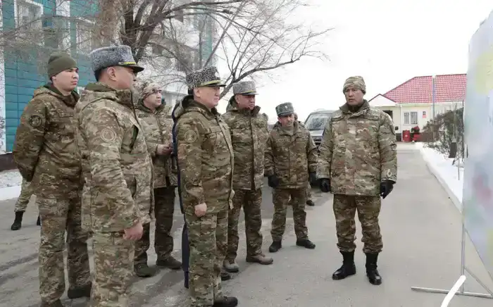 Министр обороны проинспектировал военные объекты в Кызылординской области (7)