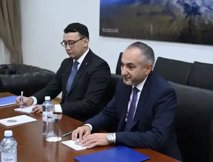 В МИД Казахстана прошла встреча с Новым Главой Представительства УВКБ ООН по Центральной Азии (2)