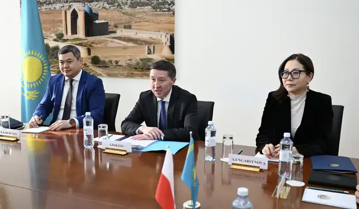 Казахстан Польша развитие сотрудничества политические консультации взаимная торговля инвестиции