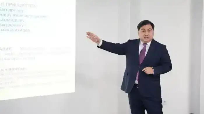 Председатель Агентства Дархан Жазықбай встретился со слушателями «Школы аналитики» (3)