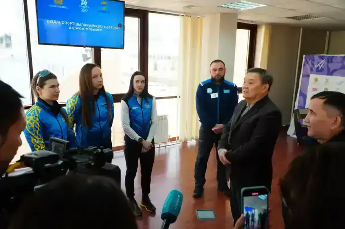 Аким области Марат Ахметжанов встретился с участницами Олимпийских игр (4)