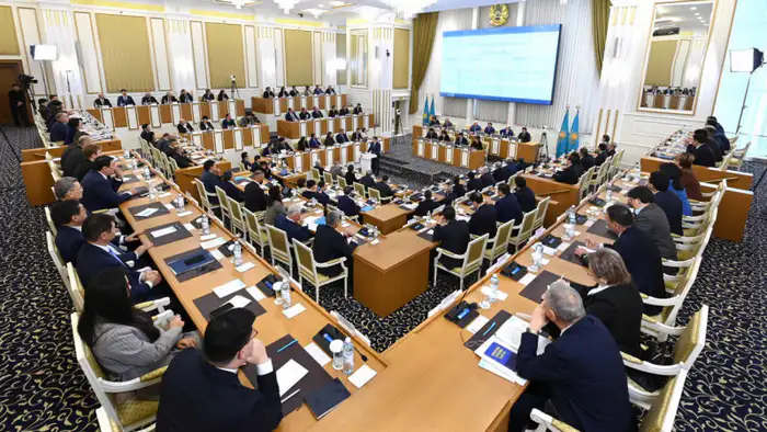 Четвёртое заседание Конституционной комиссии в Казахстане: трансляция и итоги работы 28 января