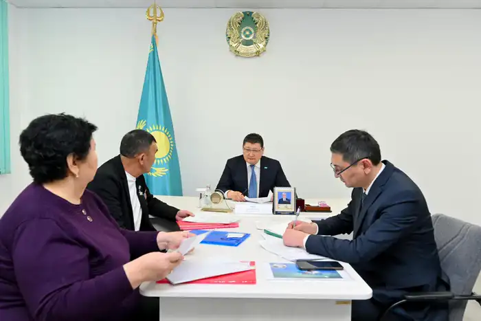 Прием граждан акимом области вопросы жилье дороги земельные пастбища