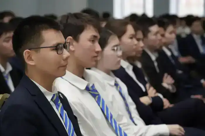 «Экономь воду – спаси будущее»: в Астане для школьников организован эко-час (2)