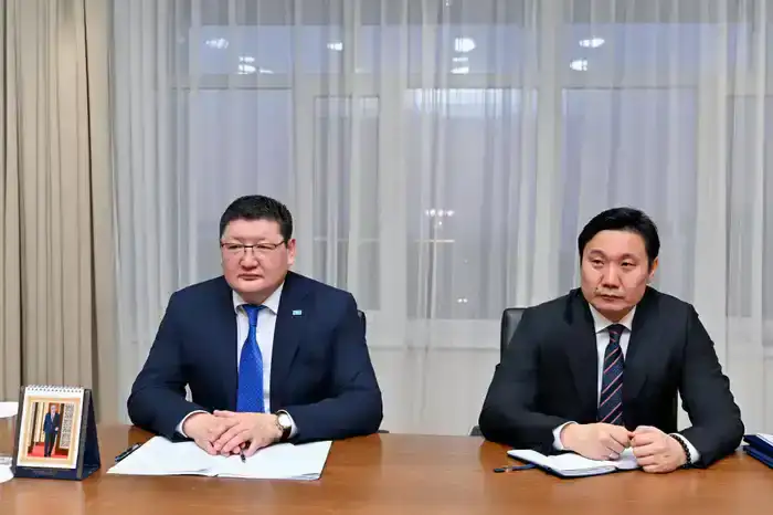 Встреча акима с интеллигенцией региона