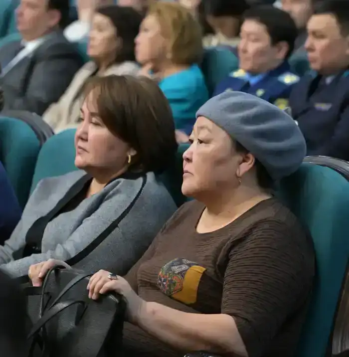 Аким Павлодара Асаин Байханов обсудил с жителями планы по модернизации инфраструктуры и социальной сферы