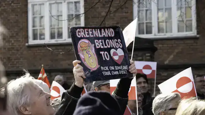 Дания и Гренландия осуждают высказывания Трампа о покупке острова, подчеркивая важность суверенитета и национальной идентичности