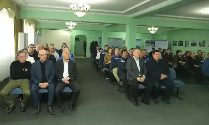 Награждены работники коммунальных учреждений (5)