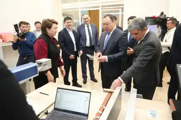 В Алматы подвели итоги Года рабочих профессий (3)