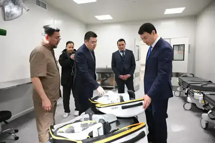 Дархан Сатыбалды ознакомился с ходом модернизации медицинских учреждений Алматы (6)