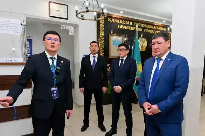 Развитие образования для одаренных детей: визит акима в лицей "Білім-Инновация" в Семее