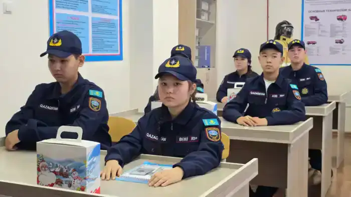 Казахстанские школьники обучаются культуре безопасности и первой помощи в рамках проекта «Юный спасатель»