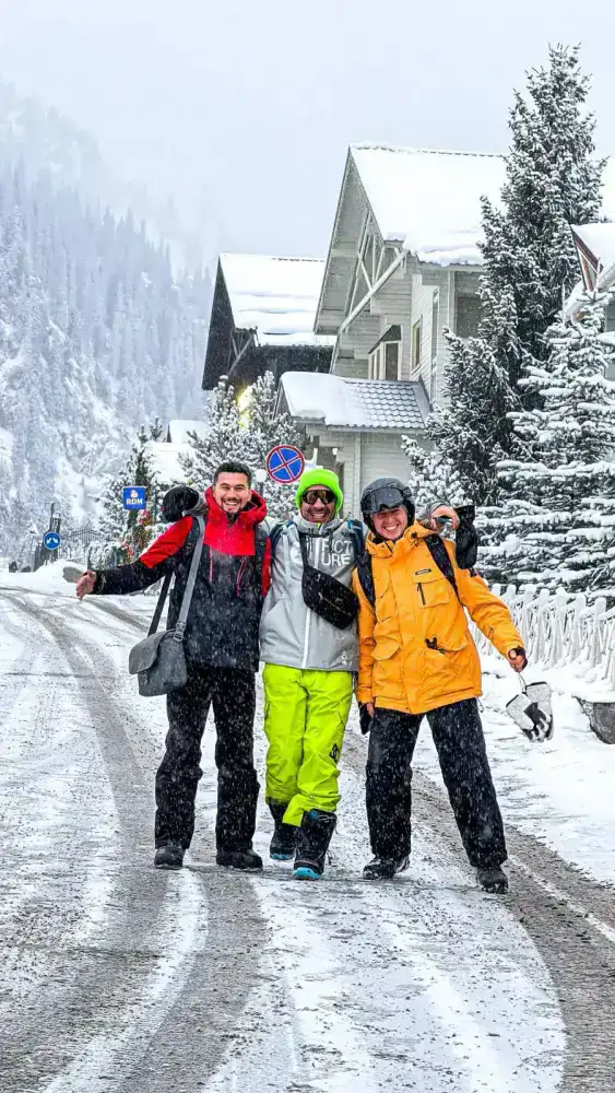 Азербайджанские тревел-блогеры продвигают Алматы и Шымбулак на международной арене (2)