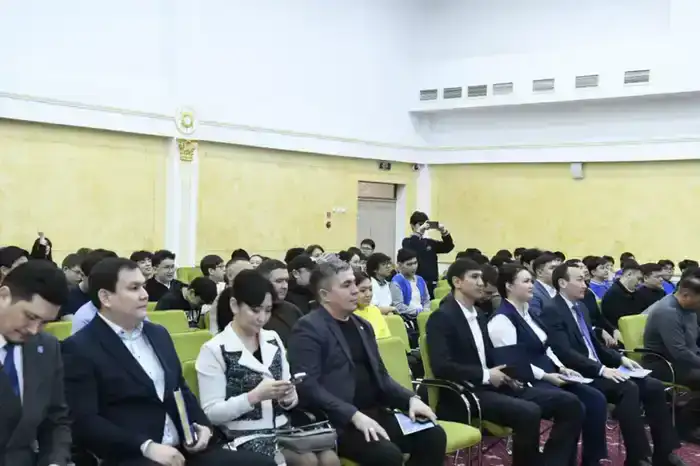 «Быть настоящим мужчиной - честь и ответственность»: в Астане прошел слет отцов (5)