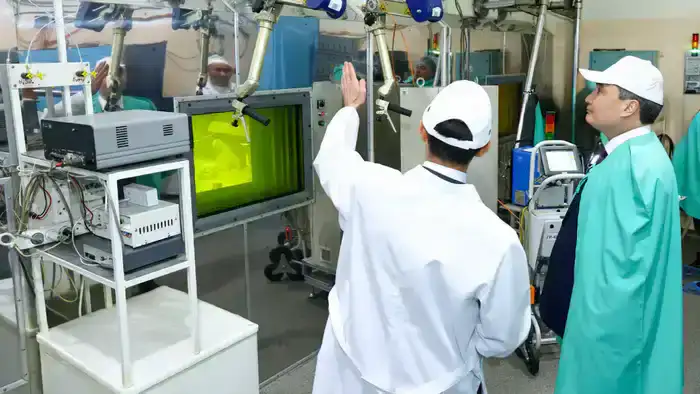 Олжас Бектенов проверил исполнение поручений Президента по развитию научной базы атомной отрасли в Алматы