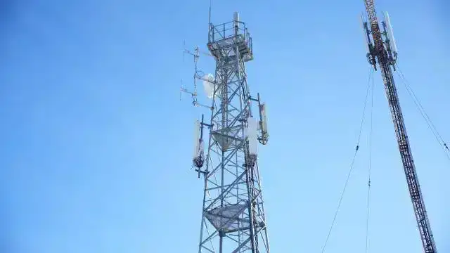 В Зайсанском районе завершено возведение антенно-мачтового сооружения (4)