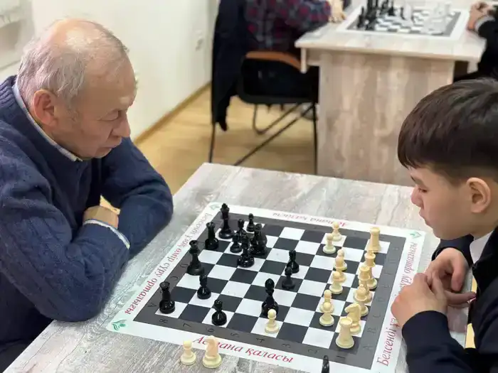 Шахматный турнир в Астане: укрепление межпоколенческих связей через интеллектуальные игры