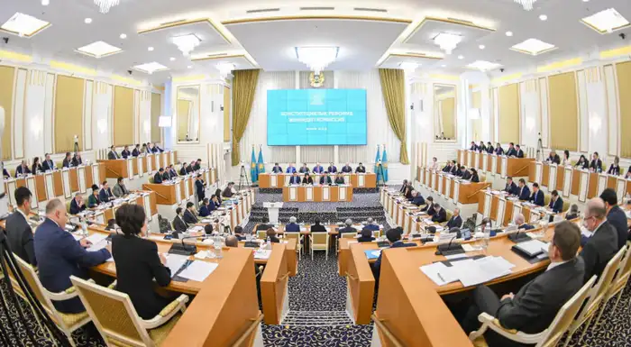 Мост между народом и властью: новая Конституция Казахстана?