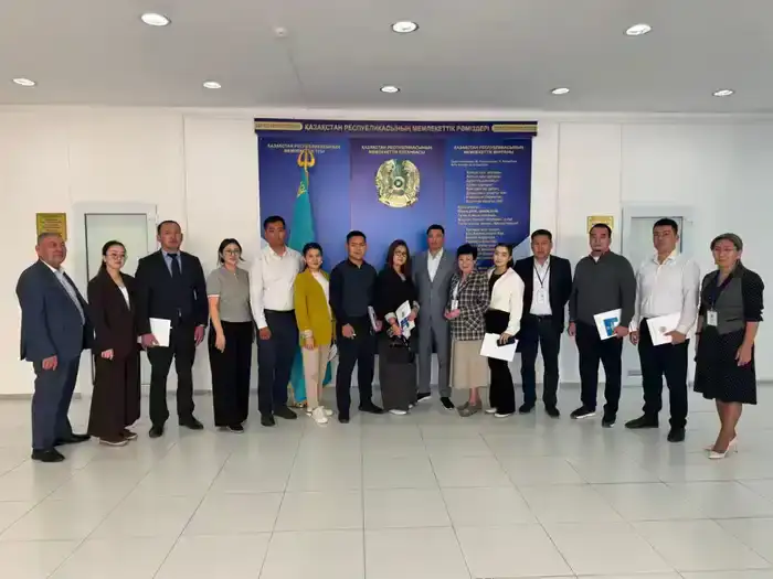 16 сентября 2025 года состоялось первое заседание Клуба молодых избирателей, созданного при Атырауской областной территориальной избирательной комиссии (4)