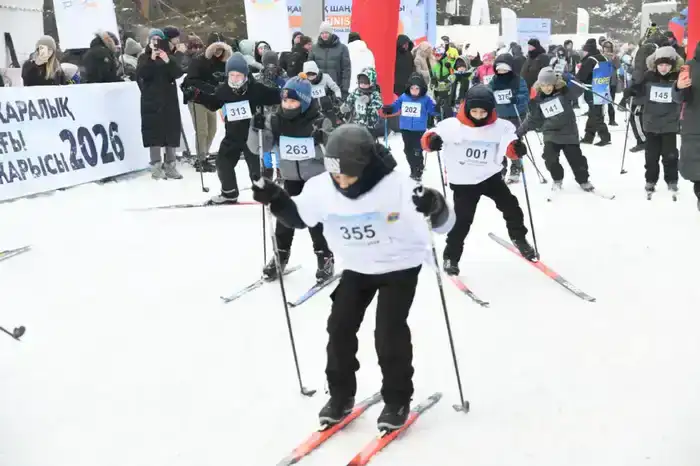 Развитие массового спорта: в Астане прошли масштабные соревнования по лыжным гонкам (4)