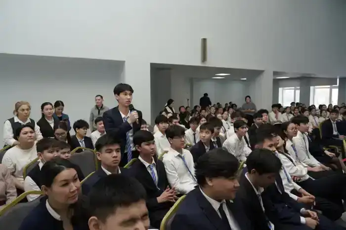 «Экономь воду – спаси будущее»: в Астане для школьников организован эко-час (3)