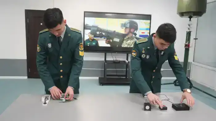 Курсанты военного вуза Минобороны создают прототипы для решения практических задач армии (4)