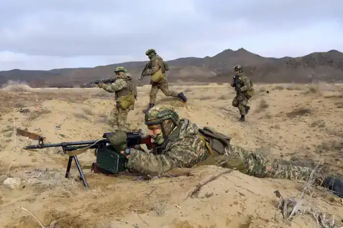 В условиях, приближенных к боевым: как готовят разведчиков ДШВ (4)