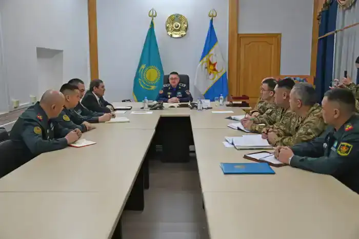 Дисциплина и быт: замминистра проверил войсковые части Карагандинского гарнизона (7)