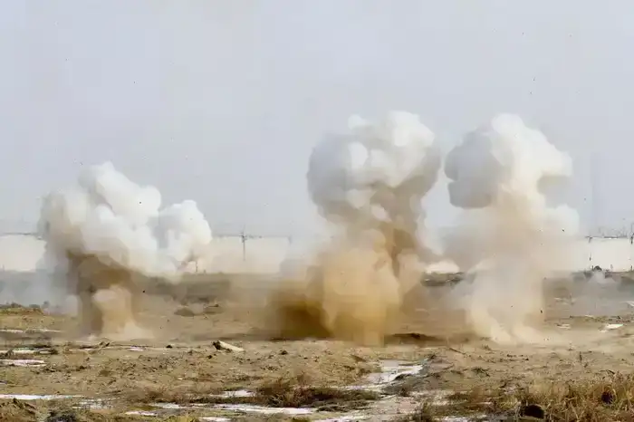 Роботы, дроны и четвероногие саперы: в Конаевском гарнизоне прошел пресс-тур для представителей СМИ (3)