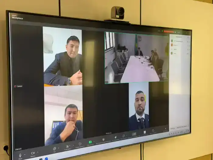 Куандык Кажкенов провел прием граждан, обсуждая поддержку производителей и жилищные проблемы