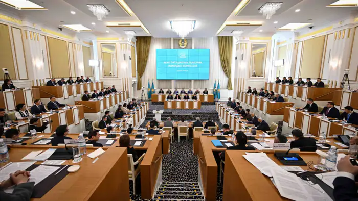 Казахстан вводит должность вице-президента: первое заседание Комиссии по конституционной реформе в Астане