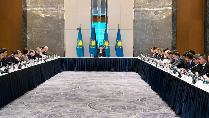 Олжас Бектенов призывает зарубежных инвесторов к сотрудничеству для создания новых возможностей и поддержки экономики страны