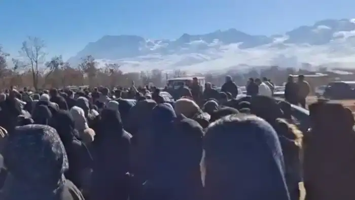 Социальные волнения в Иране: протесты 2025 года как отражение недовольства и стремления к переменам