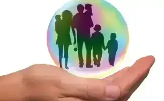 Пособия многодетным семьям и награжденным матерям в 2025 году