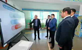 Аким области посетил Глуховскую школу в Бескарагайском районе
