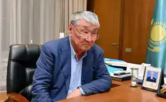 Встреча акима области с иранским поэтом: обсуждение культурных инициатив и мнений о Президенте Казахстана